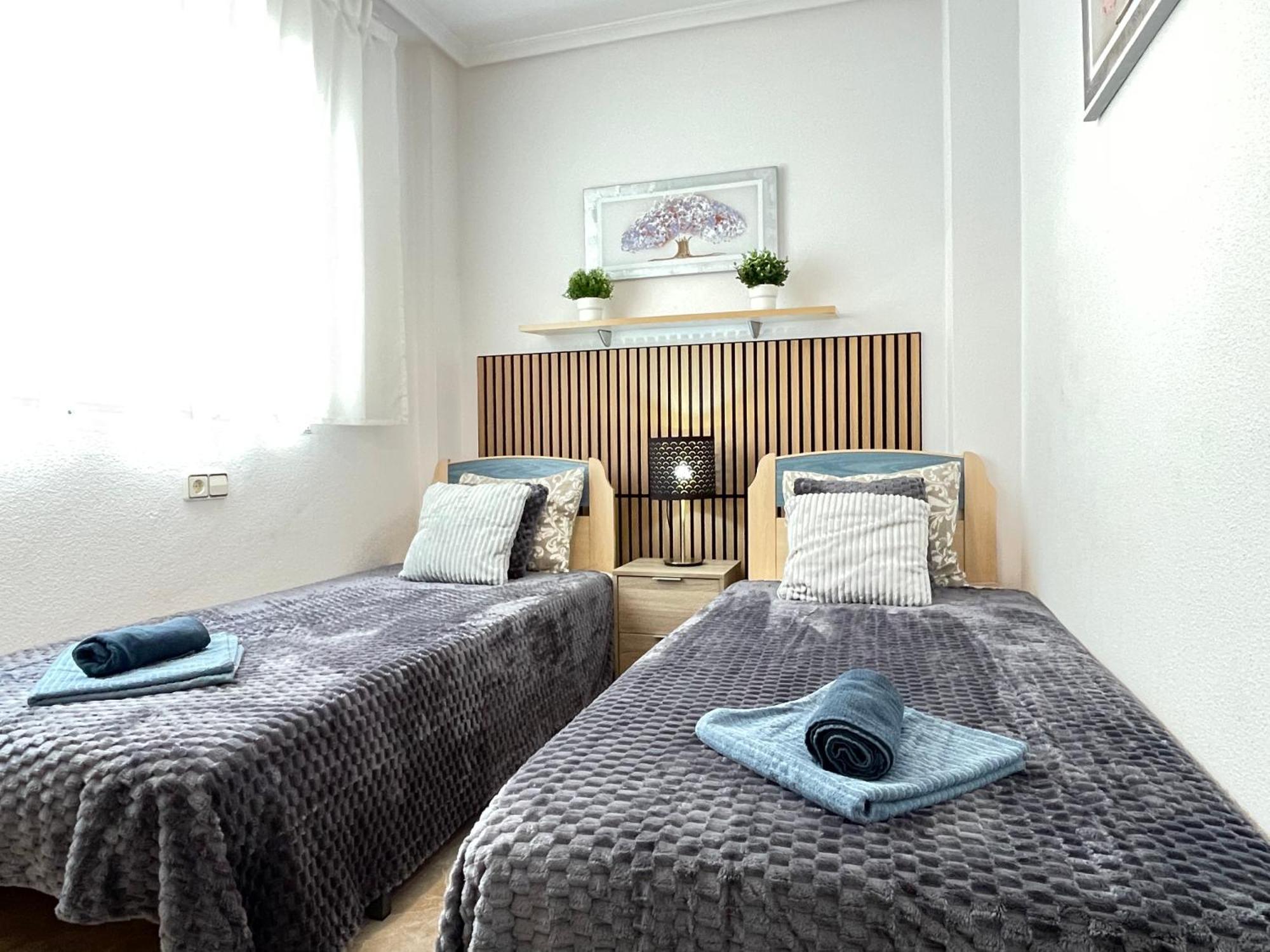 Superior La Playa! 3 Bedrooms! 2 Baths! Air Condition! Side Sea View! Torrevieja Zewnętrze zdjęcie
