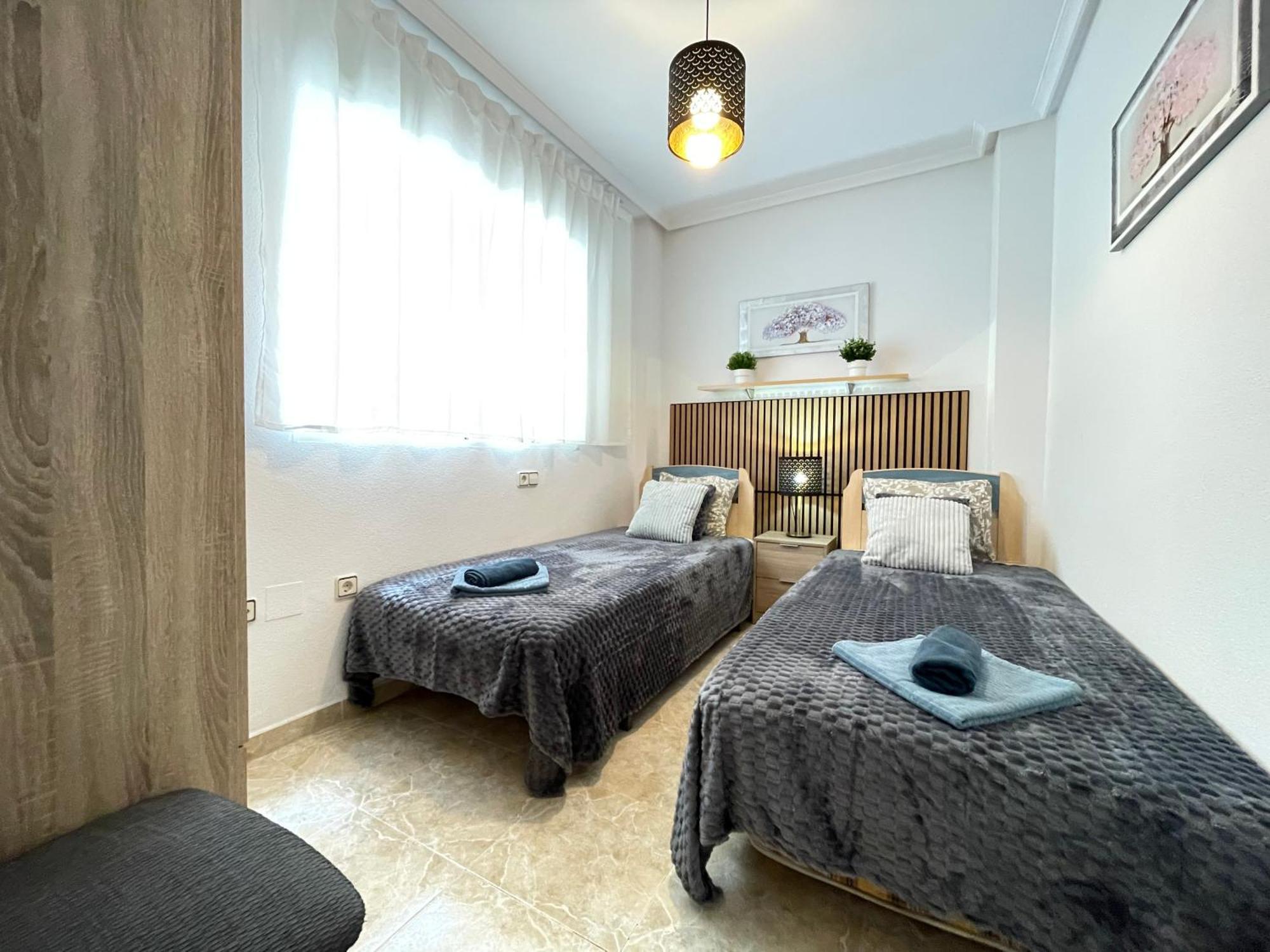 Superior La Playa! 3 Bedrooms! 2 Baths! Air Condition! Side Sea View! Torrevieja Zewnętrze zdjęcie